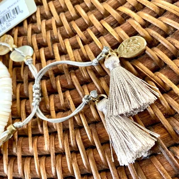 TOMMY BAHAMA BRACELETS NWT -2 STRAND. SHELL /MOP/STACK TASSEL ACCENT ADJUSTABLE - Picture 8 of 10